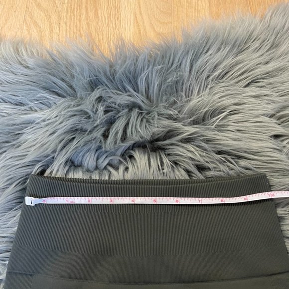 NWOT Lululemon Ebb To Street Crop 21" Titanium Size 6 - Picture 13 of 16